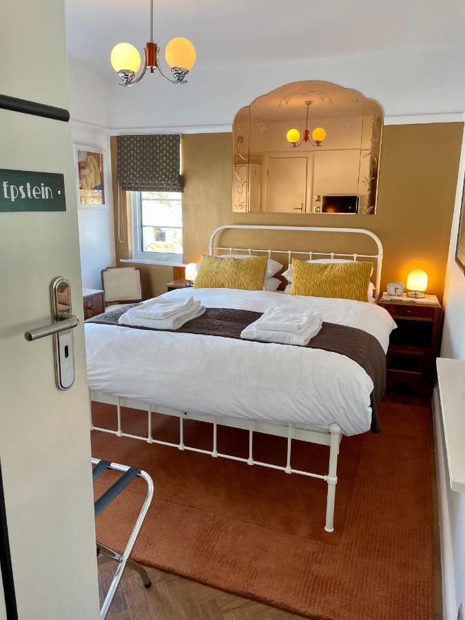 Milvil Bed & Breakfast Gosport Exterior foto