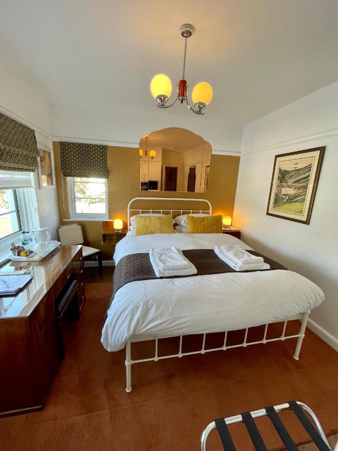 Milvil Bed & Breakfast Gosport Exterior foto